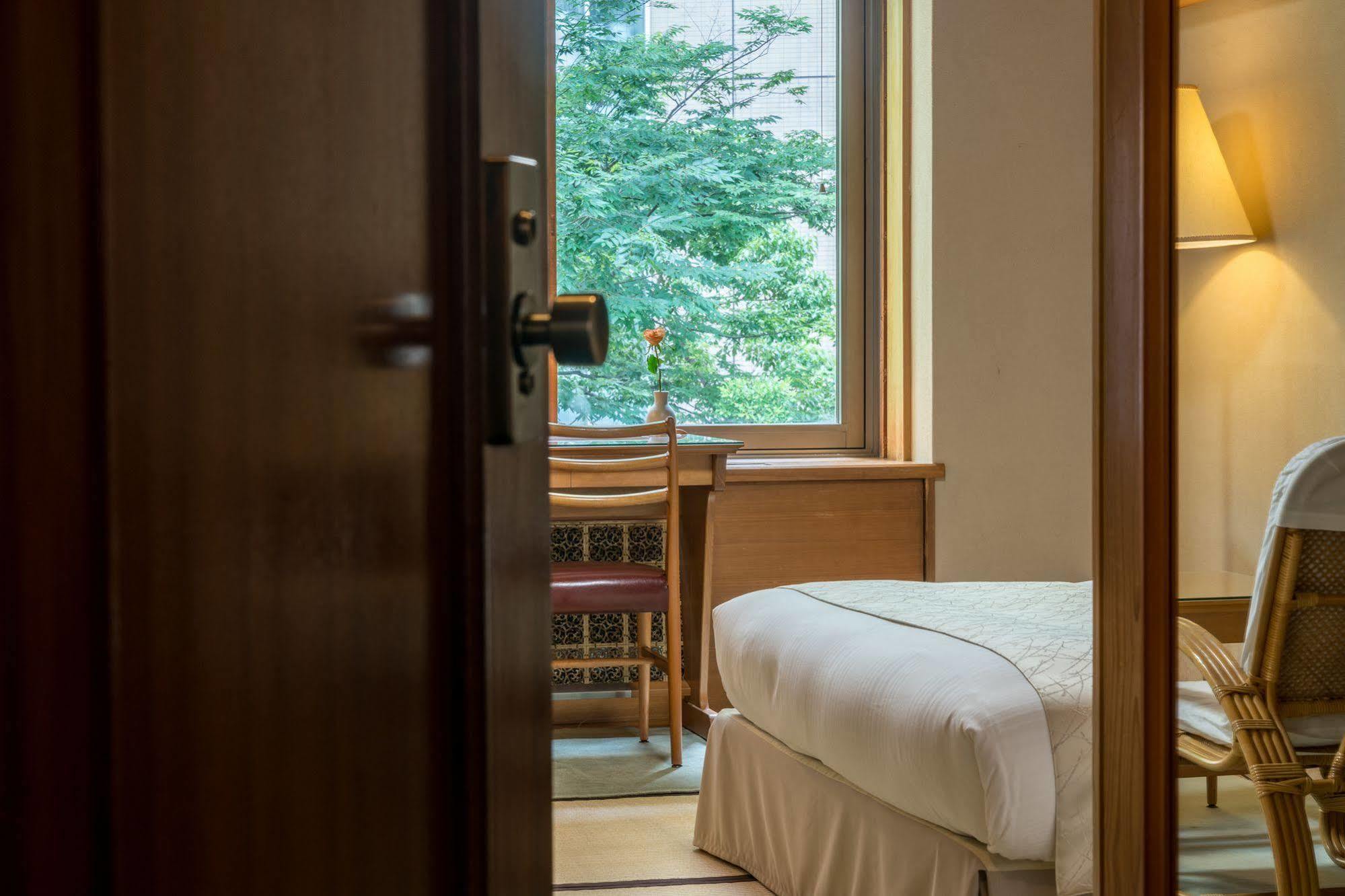 Hilltop Hotel Tokyo Ngoại thất bức ảnh