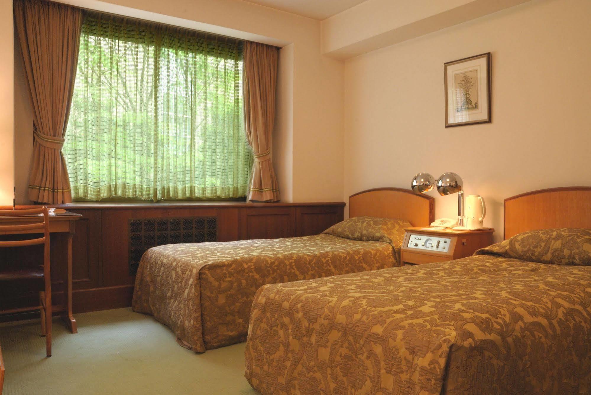 Hilltop Hotel Tokyo Ngoại thất bức ảnh