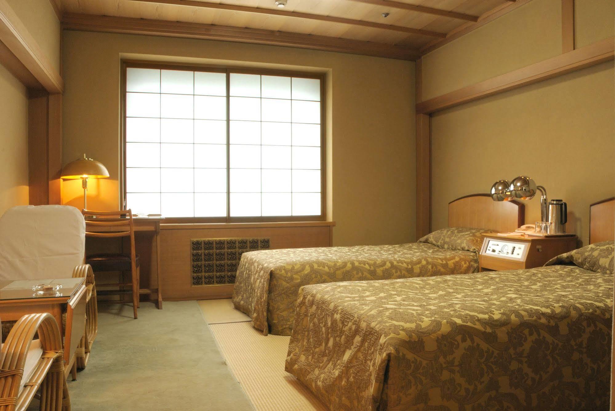 Hilltop Hotel Tokyo Ngoại thất bức ảnh